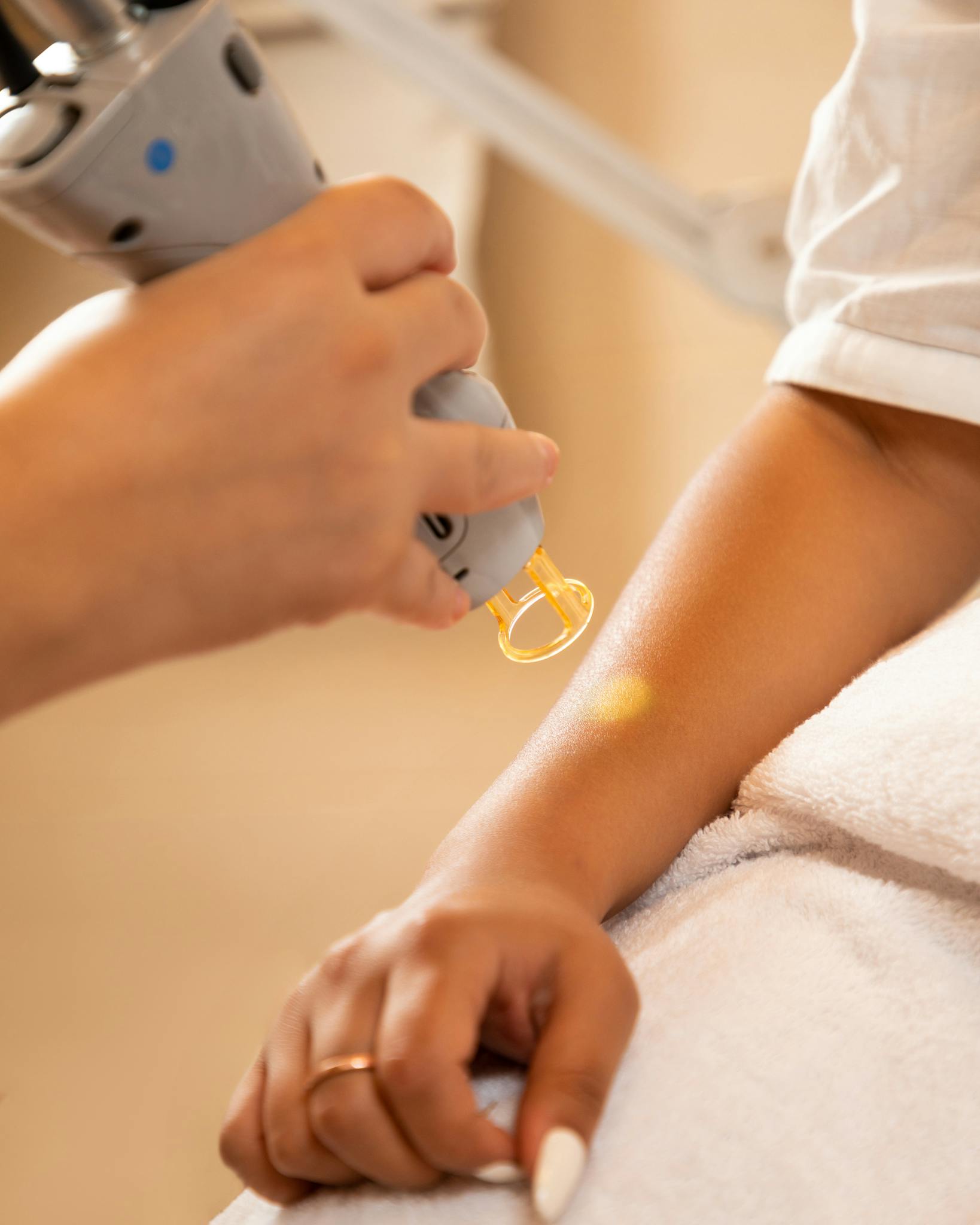laser hair removal in the beauty salon